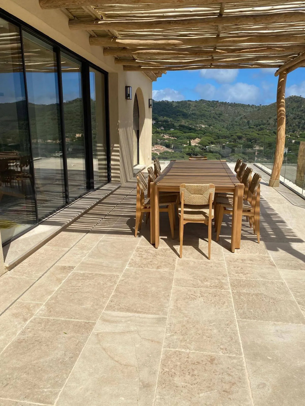 Terrasse en pierre de Bourgogne Ampilly
